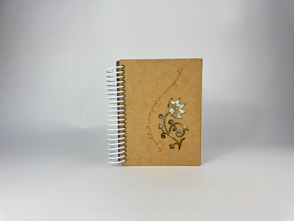 LIBRETA MDF MODELO FLOR