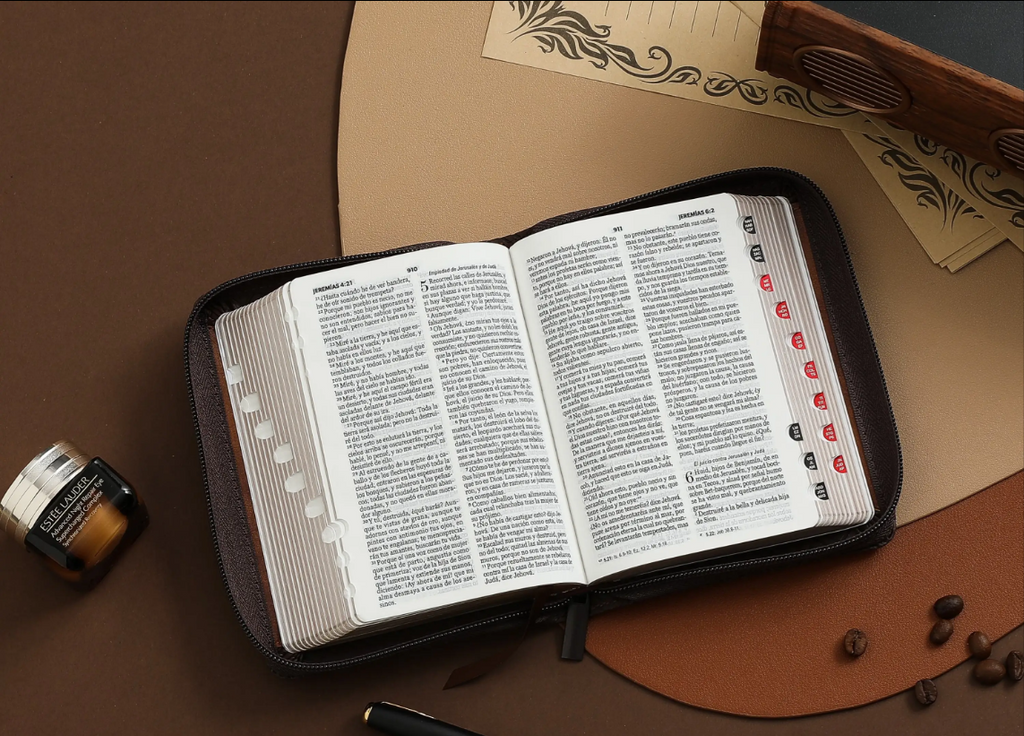 Biblia Mediana Cierre Geométrico Café/Café