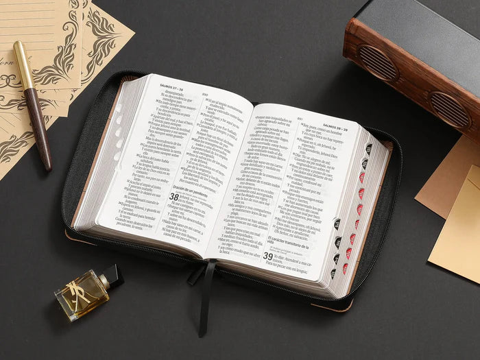 Biblia mediana con letra grande, Cierre, 12 puntos RV1960, imitación piel negro y café con índice